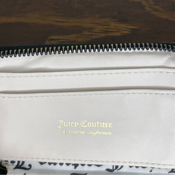 Juicy Couture Black Wallet With Card ID and Money Slots - Picture 7 of 13